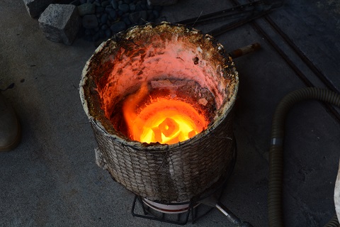 七輪窯の窯焼き